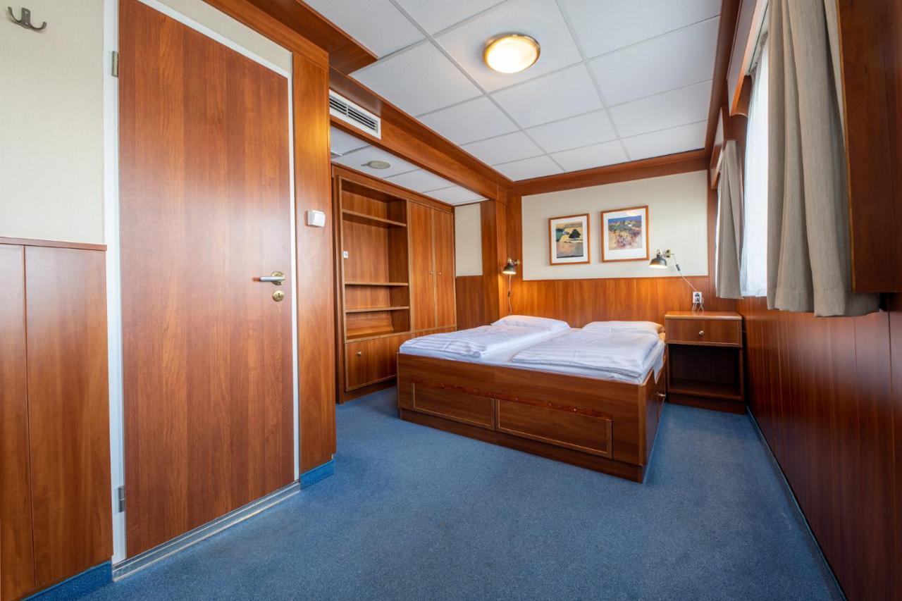 Grand Jules - Boat Hotel بودابست المظهر الخارجي الصورة