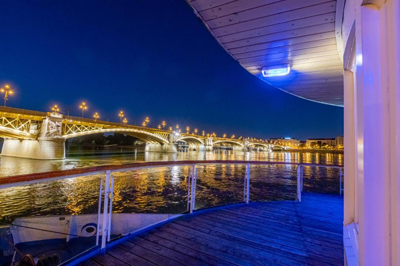 Grand Jules - Boat Hotel بودابست المظهر الخارجي الصورة