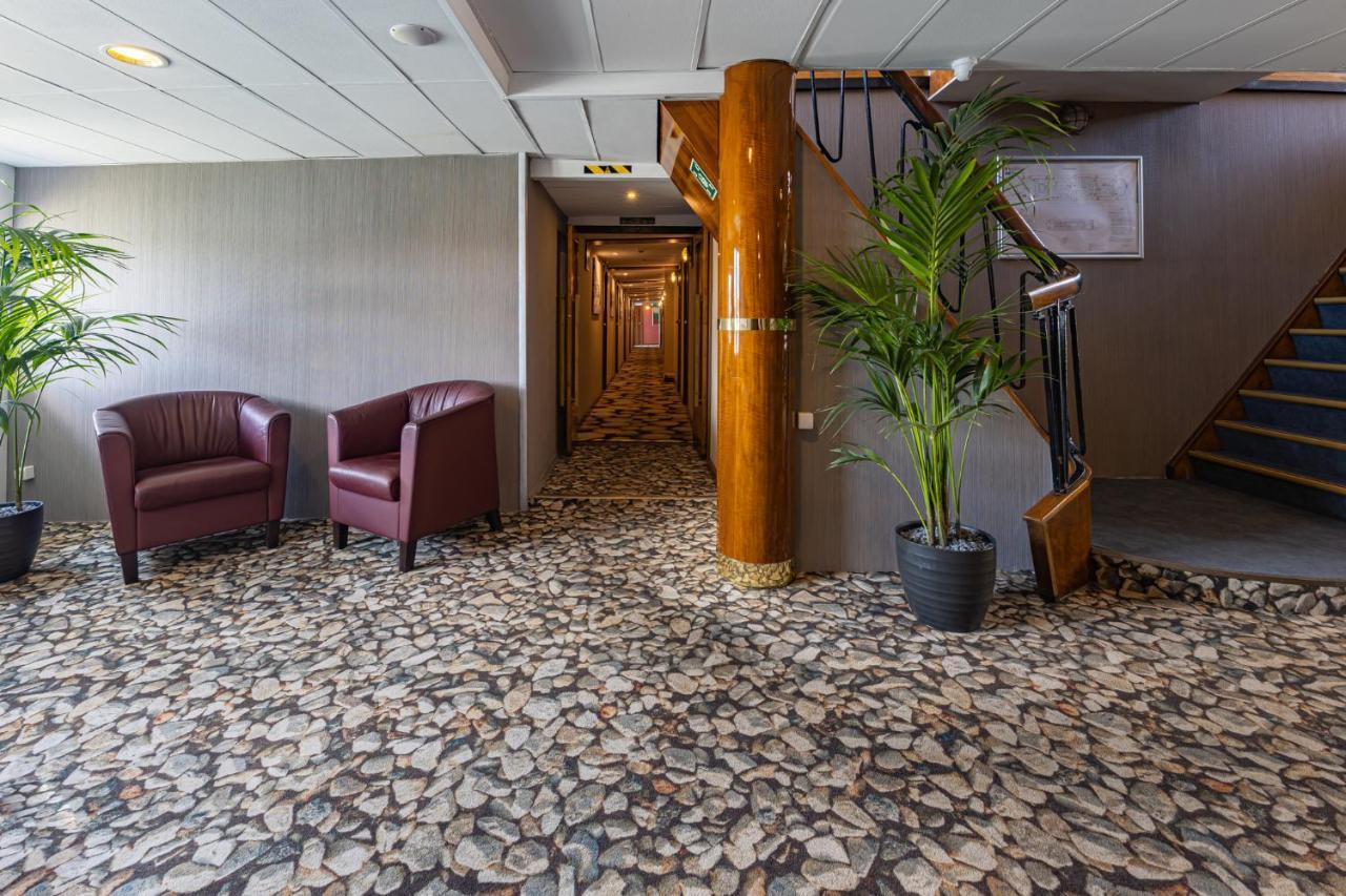 Grand Jules - Boat Hotel بودابست المظهر الخارجي الصورة